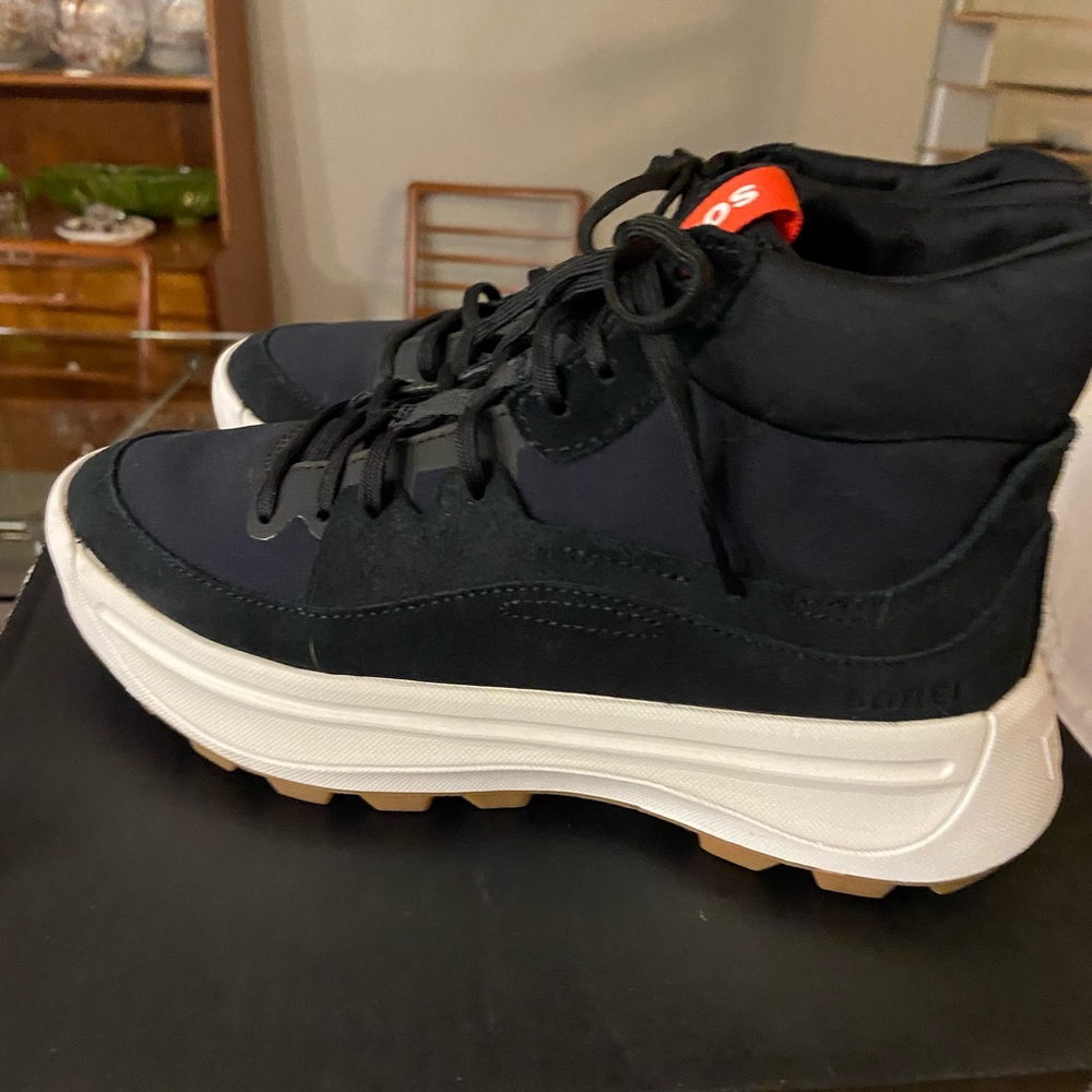 Sorel Ona 503 Mid Booties